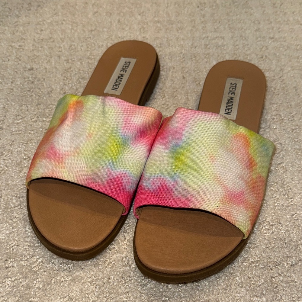 Steve Madden Women's Multicolor Tie-Dye Sandals